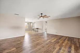 1110 Gifford Dr, Granbury, TX 76048 - Photo 9