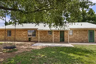 1110 Gifford Dr, Granbury, TX 76048 - Photo 27