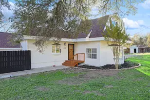260 McGraw Ln, Sherman, TX 75090 - Photo 1