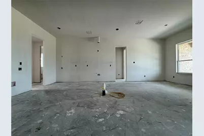 136 Chapowits, Godley, TX 76044 - Photo 3