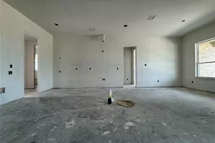 136 Chapowits, Godley, TX 76044 - Photo 3