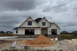 136 Chapowits, Godley, TX 76044 - Photo 1