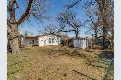 4528 Newman Drive, Haltom City, TX 76117 - Photo 11