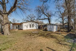4528 Newman Dr, Haltom City, TX 76117 - Photo 11
