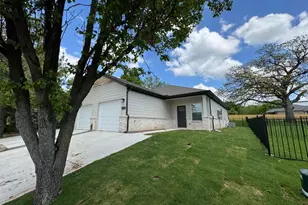 1223 S Austin St, Sherman, TX 75090 - Photo 3