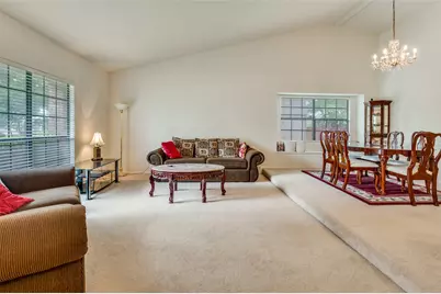 402 Chestnut Drive, Grand Prairie, TX 75052 - Photo 5