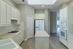 1314 Pegasus Dr, Arlington, TX 76013 - Photo 29