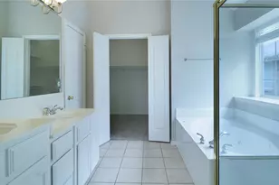 1314 Pegasus Dr, Arlington, TX 76013 - Photo 17