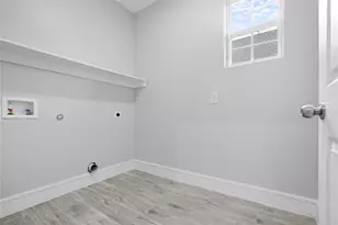 205 W 11th St, Bonham, TX 75418 - Photo 9