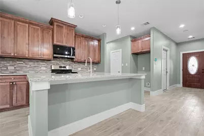 205 W 11th Street, Bonham, TX 75418 - Photo 5