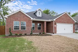 205 W 11th St, Bonham, TX 75418 - Photo 3