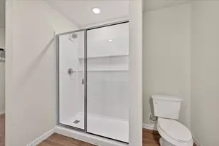 102 Goel St, Greenville, TX 75402 - Photo 17