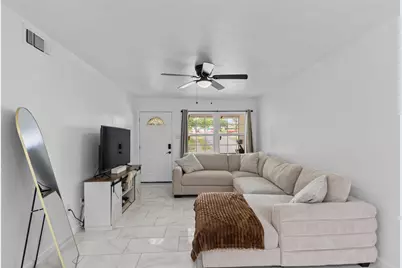 434 W Phillips Court, Grand Prairie, TX 75051 - Photo 7