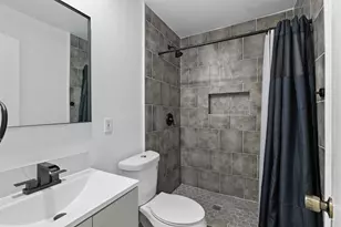 434 W Phillips Ct, Grand Prairie, TX 75051 - Photo 17