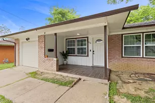 434 W Phillips Ct, Grand Prairie, TX 75051 - Photo 3