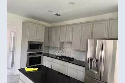 2105 Woodview Drive, Flower Mound, TX 75028 - Photo 5