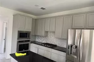 2105 Woodview Dr, Flower Mound, TX 75028 - Photo 5