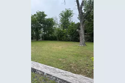 2300 Lyle Avenue, Waco, TX 76708 - Photo 3