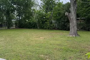 2300 Lyle Ave, Waco, TX 76708 - Photo 3