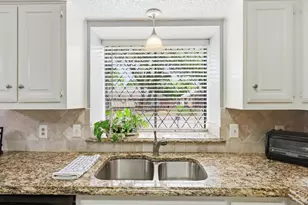 2328 Stone Glen Ln, Carrollton, TX 75007 - Photo 15