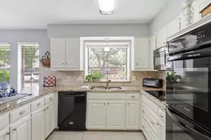 2328 Stone Glen Ln, Carrollton, TX 75007 - Photo 13