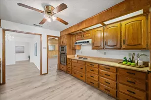 3211 Vernon Dr, Arlington, TX 76015 - Photo 9