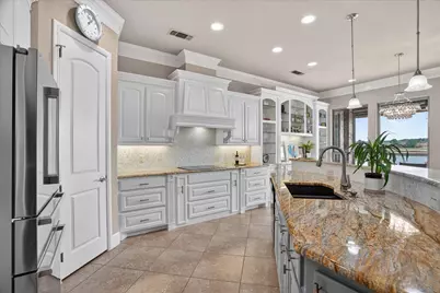 2312 Marseilles Court, Granbury, TX 76048 - Photo 11