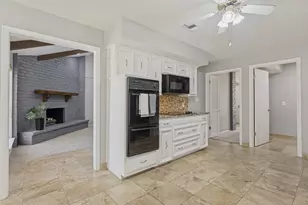 2613 Flagstone Dr, Plano, TX 75075 - Photo 9