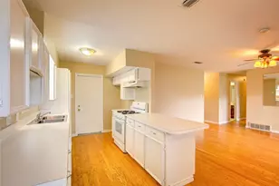 2104 Meadow Dale, Irving, TX 75060 - Photo 13