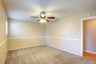 2104 Meadow Dale, Irving, TX 75060 - Photo 17