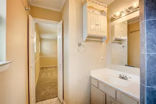 2104 Meadow Dale, Irving, TX 75060 - Photo 19