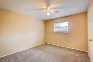 2104 Meadow Dale, Irving, TX 75060 - Photo 21