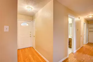 2104 Meadow Dale, Irving, TX 75060 - Photo 5