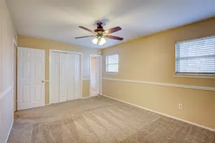 2104 Meadow Dale, Irving, TX 75060 - Photo 15