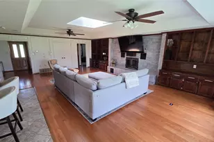 338 Travis Rd, Decatur, TX 76234 - Photo 9