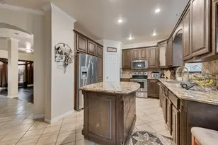5715 Creekhollow Dr, Arlington, TX 76018 - Photo 19