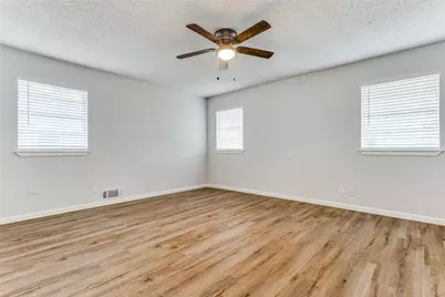 826 Wildgrove Drive, Garland, TX 75041 - Photo 15