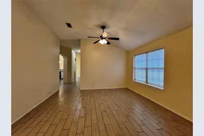 609 Blueberry Hill Lane, Mansfield, TX 76063 - Photo 5