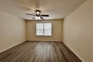 609 Blueberry Hill Ln, Mansfield, TX 76063 - Photo 11