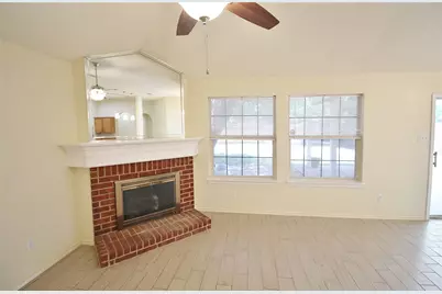 609 Blueberry Hill Lane, Mansfield, TX 76063 - Photo 5