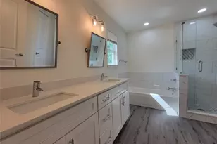 10652 Hamlin Dr, Dallas, TX 75217 - Photo 9