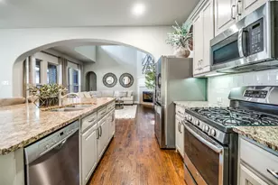 1012 Ivy Charm Way, Arlington, TX 76005 - Photo 9