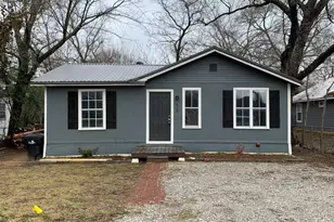 615 W Coffin St, Denison, TX 75020 - Photo 1