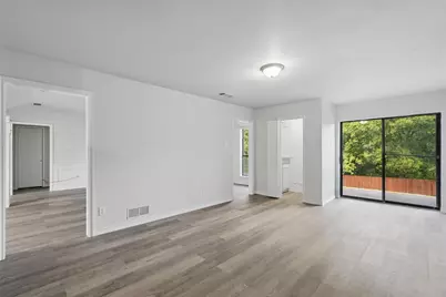 829 Hunters Creek Drive, DeSoto, TX 75115 - Photo 13