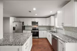 207 E Harwood Rd, Euless, TX 76039 - Photo 13