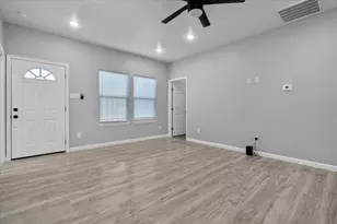 3512 Hamilton Ave, Dallas, TX 75210 - Photo 3