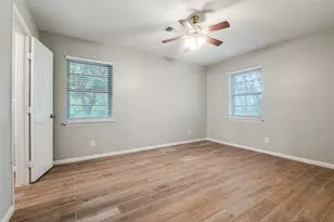 1533 E Springcrest Cir, Lancaster, TX 75134 - Photo 19