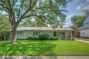 616 Edgefield Rd, Fort Worth, TX 76107 - Photo 1
