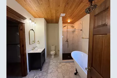 202 Throckmorton Street, Weatherford, TX 76086 - Photo 9