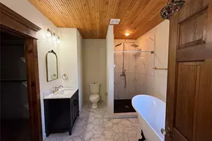 202 Throckmorton St, Weatherford, TX 76086 - Photo 9